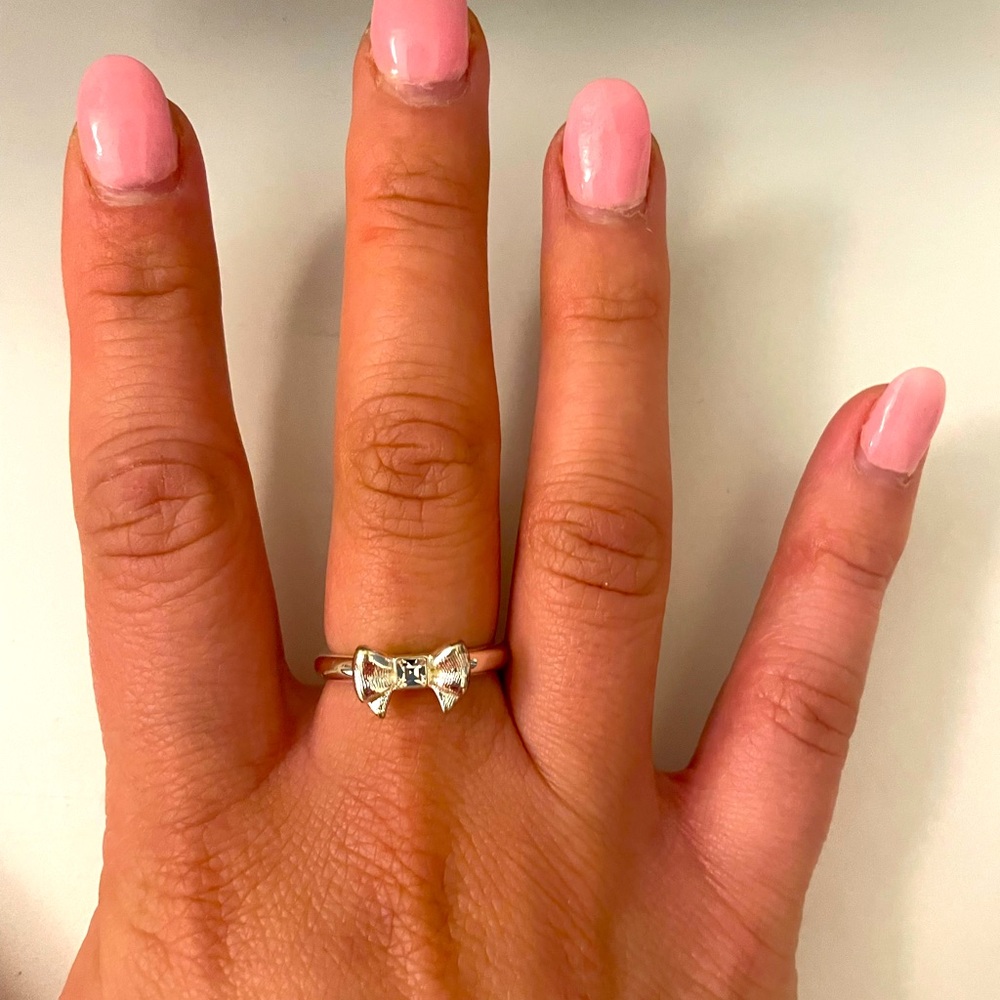 Brighton “My Flat in London” Swarovski crystal bow ring